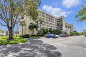 7290 Kinghurst Drive 102, Delray Beach, FL 33446 Sold 10/22/24