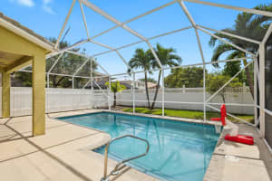 279 Saratoga Blvd E, West Palm Beach, FL 33411, Sold 05/10/24