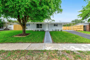 12091 Colony Ave, Palm Beach Gardens, FL 33410, Sold 07/09/24
