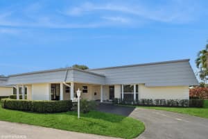 422 French Royale Circle, Atlantis, FL 33462 Sold 05/30/24