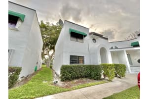 483 NW 36th Avenue 483, Deerfield Beach, FL 33442 Sold 05/22/24