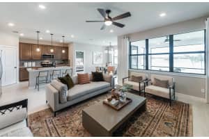 889 Se Courances 313, Port Saint Lucie, FL 34984 Sold 05/29/24