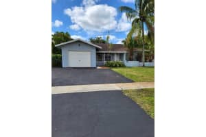 948 Hibiscus Drive, Royal Palm Beach, FL 33411 Sold 05/29/24