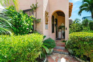 225 Lakeland Drive, West Palm Beach, FL 33405 Sold 06/05/24