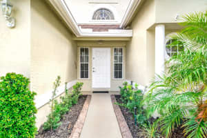 81 Maple Lane, Boynton Beach, FL 33436 Sold 05/24/24
