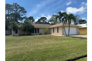 1026 SE Albatross Avenue, Port Saint Lucie, FL 34983 Sold 11/20/24