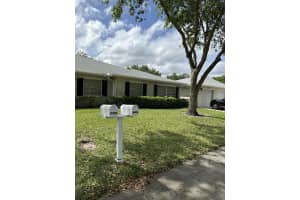 10119 42nd Terrace S 129, Boynton Beach, FL 33436 Sold 11/07/24