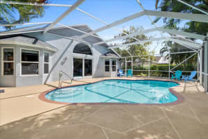 360 Hammocks Trail, Greenacres, FL 33413 Sold 05/29/24