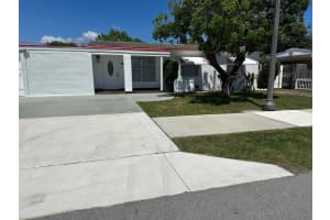 2117 Wellington Road, West Palm Beach, FL 33409 Sold 05/07/24