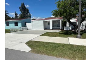 2117 Wellington Road, West Palm Beach, FL 33409 Sold 05/07/24