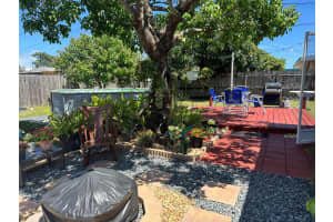 2117 Wellington Road, West Palm Beach, FL 33409 Sold 05/07/24