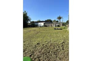 908 Grandview Boulevard, Fort Pierce, FL 34982 Sold 10/15/24