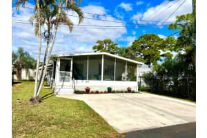 8807 40th Terrace S, Boynton Beach, FL 33436 Sold 06/07/24