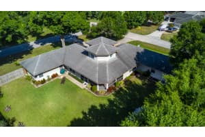 1086 38th Avenue, Vero Beach, FL 32960 Sold 07/26/24