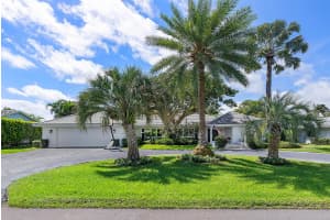 702 Lake Shore Drive, Delray Beach, FL 33444 Sold 07/01/24