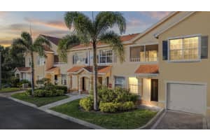2558 57th Circle 2558, Vero Beach, FL 32966 Sold 05/14/24