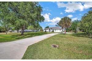 110 Woodcrest Drive, Fort Pierce, FL 34945 Sold 11/25/24