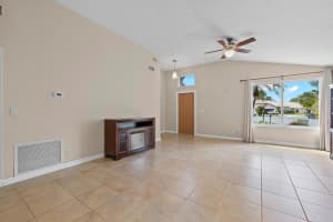 2049 Cross Breeze Drive, Wellington, FL 33414 Sold 05/24/24