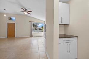 2049 Cross Breeze Drive, Wellington, FL 33414 Sold 05/24/24