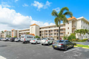 28 Yacht Club Drive 402, North Palm Beach, FL 33408 Sold 05/07/24