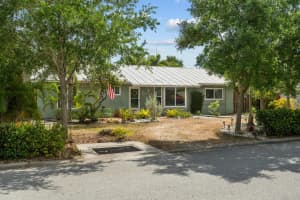 8711 SE Eagle Avenue, Hobe Sound, FL 33455 Sold 06/18/24