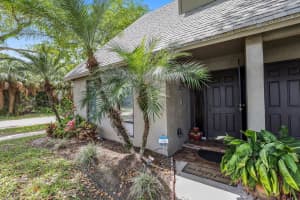 MLS# R10974677, Palm Beach Gardens, Florida 33403