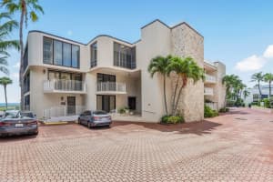 2155 S Ocean Boulevard 7, Delray Beach, FL 33483 Sold 12/23/24