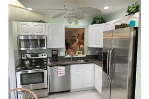 6877 Moonlit Drive, Delray Beach, FL 33446 Sold 04/03/24