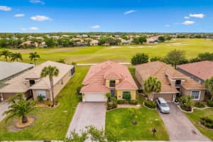 407 NW Stratford Ln, Port St. Lucie, FL 34983, Sold 09/04/24