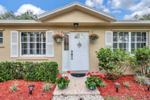 401 Maplewood Drive, Greenacres, FL 33415 Sold 07/08/24