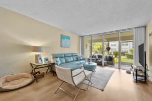 2002 S Federal Highway 106, Boynton Beach, FL 33435 Sold 05/01/24