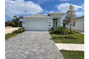 2140 Falls Manor, Vero Beach, FL 32967 Sold 04/04/24