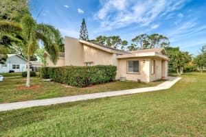 1453 Easthampton Circle, Wellington, FL 33414 Sold 05/21/24