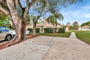 1453 Easthampton Circle, Wellington, FL 33414 Sold 05/21/24