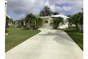 7 La Paloma Lane, Port Saint Lucie, FL 34952 Sold 05/29/24