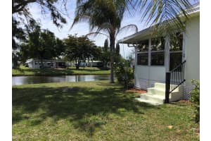 7 La Paloma Lane, Port Saint Lucie, FL 34952 Sold 05/29/24