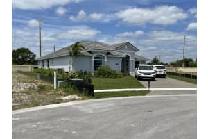 5775 Bent Pine Square, Vero Beach, FL 32967, Sold 12/20/23