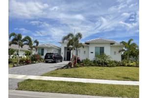 5577 Bent Pine Square, Vero Beach, FL 32967, Sold 04/05/24