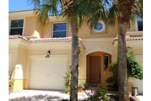 422 Rainbow Springs Terrace, Royal Palm Beach, FL 33411 Sold 06/04/24