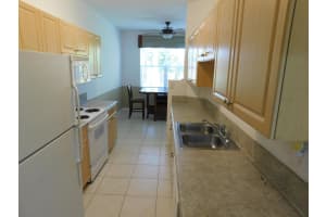 422 Rainbow Springs Terrace, Royal Palm Beach, FL 33411 Sold 06/04/24