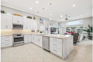 9841 Casa Mar Dr, Wellington, FL 33467, Sold 09/20/24