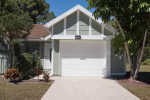 1378 SE Rivergreen Cir, Port St. Lucie, FL 34952, Sold 06/14/24