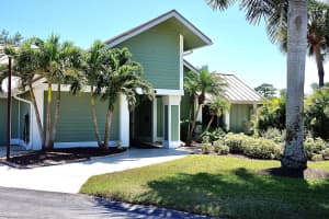 1378 SE Rivergreen Cir, Port St. Lucie, FL 34952, Sold 06/14/24