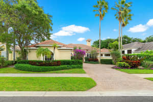 102 Pembroke Drive, Palm Beach Gardens, FL 33418 Sold 08/30/24