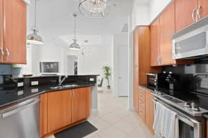 MLS# R10976050, West Palm Beach, Florida 33401