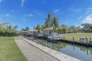 4629 SE Manatee Lane, Port Salerno, FL 34992 - MLS#R10976145