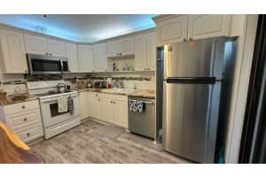 8171 SE Villa Way, Hobe Sound, FL 33455 Sold 05/22/24