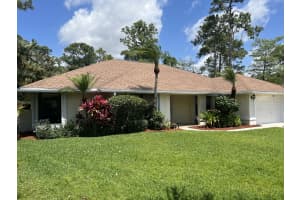 13415 Kingsbury Drive, Wellington, FL 33414 Sold 06/04/24