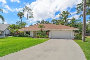 13415 Kingsbury Drive, Wellington, FL 33414 Sold 06/04/24
