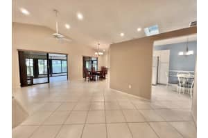 9 W Chesterfield Drive, Boynton Beach, FL 33426 Sold 05/10/24